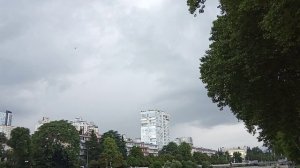 ПОТОК ВОДЫ В РЕКЕ СОЧИ ПОСЛЕ ЛИВНЕЙ.