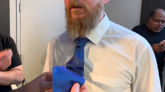 5 : How to Rig a Mic Inside a tie & Reduce Cable Noise смотреть онлайн