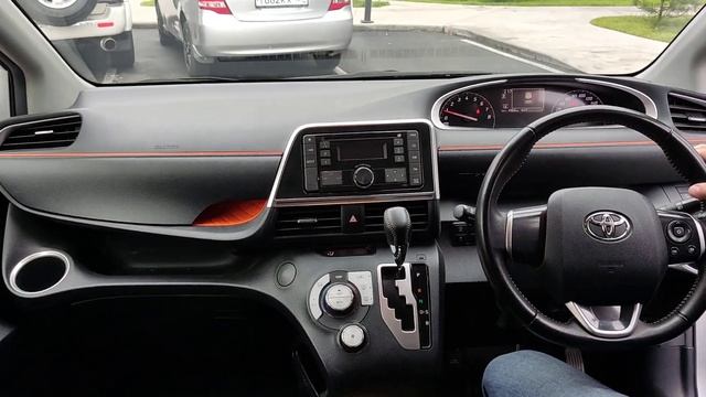 Toyota Sienta 2019 смотреть онлайн