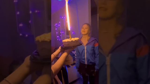 Сколько могут заработать уличные музыканты? смотреть онлайн