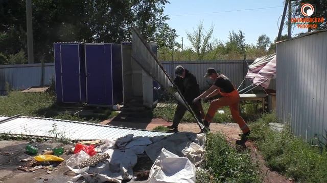 Срезали ворота и обязали перенести забор ярмарки на вокзале. смотреть онлайн