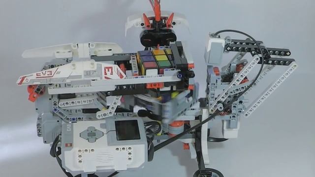 Мой робот собирает Кубик Рубика - LEGO MINDSTORMS EV 3