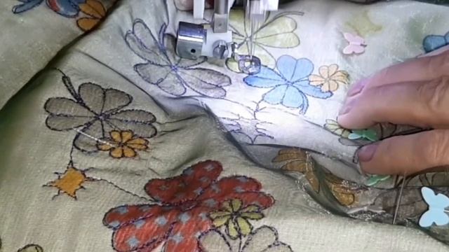 СТЕЖКА ПО РИСУНКУ СВОБОДНОХОДОВАЯ. СКАТЕРТЬ ПОД НОУТ. УТИЛИЗАЦИЯ НЕНУЖНЫХ ТКАНЕЙ смотреть онлайн