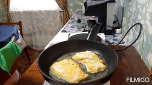 куринные отбивные с ананасом и сыром(дачный вариант в микроволновке)