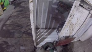 Ремонт холодильной витрины. Устраняем шум (свист)