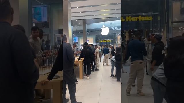 Apple store in london Westfield Stratford. #applestore #london