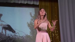 ЖЕСТОВАЯ песня    "Аист на крыше"