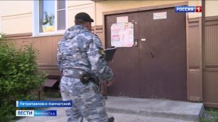 В Петропавловске прошел совместный рейд сотрудников полиции и судебных приставов || Вести-Камчатка