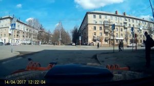 Человек из Кемерово. Мем- соцсетей. "Починил" !!.