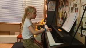 Music lessons with Elizabeth, New York, march, 2016