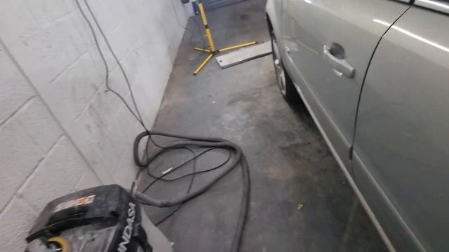 vauxhall zarfia 2007 front bumper removal. #vauxhall #zarfia #workshop #car #carbodyrepair смотреть онлайн