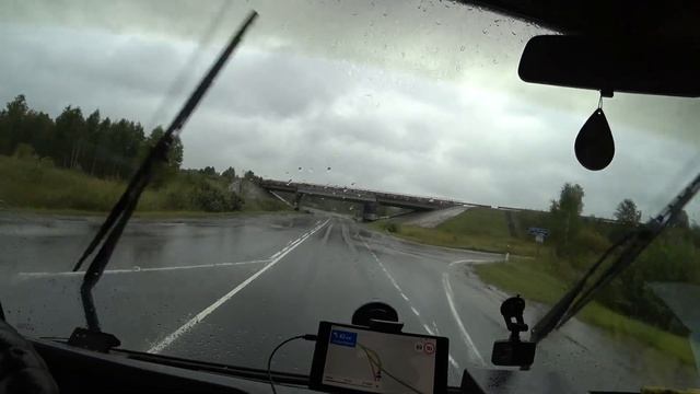 Рейс Челябинск - Тюмень сломался возле дома дальнобой 5 тонн смотреть онлайн