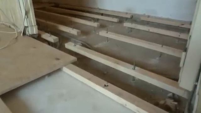 Лаги для пола, лаги пола расстояние, монтаж лаг пола, устройство пола по лагам