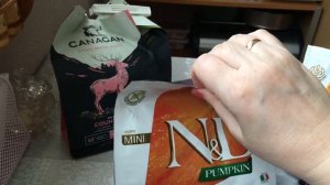 ROYAL CANIN _ ACANA _ CANAGAN _ FARMINA N&D _ Что ест мой чихуахуа Перчик _ chihuahua dog food