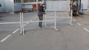 Мобильное переносное ограждение