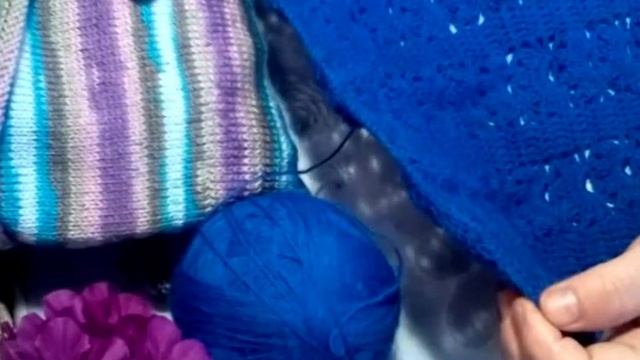 Три новых процесса.Жилетка из Кавказской пряжи в одну ниточку