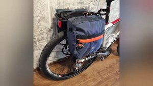 Велосумки на багажник велосипеда купить.