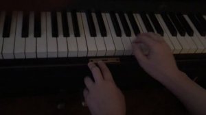 Гамма фа-минор на пианино