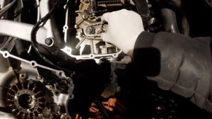 Sym Maxsym 400i nowy łancuszek pompy oleju new oil pump chain