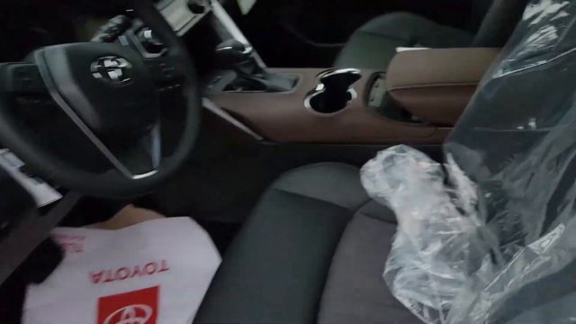 Chris's 2021 Toyota Venza XLE смотреть онлайн