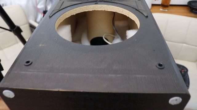 JBL LX600 - A Look Inside смотреть онлайн