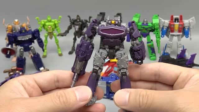 [TRANSFORMERS]Core Class TRANSFORMATION OPTIMUS PRIME MEGATRON SOUNDWAVE STARSCREAM SPIKE WITWICKY