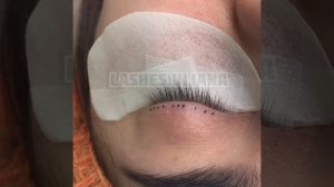 Разметка схемы наращивания ресниц  на глазе