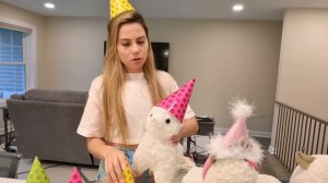 THROWING A SURPRISE BIRTHDAY PARTY FOR MY CRAZY LLAMA !! FLUFFBEANS 1st BIRTHDAY !!