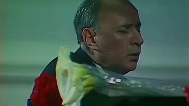 Naum Shtarkman plays "2 Mazurkas op. 3" by Scriabin смотреть онлайн