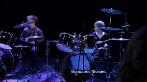 Попури:Блюзовая импровизация;Песенка друзей; Nosa - Т.Цветков, А.Назаров; Ф.Бондарев - Чергинец Н.