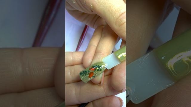 Рисуем  плоды шиповника