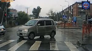 Best Of Car Crashes 2022 - Car Crash Compilation | Idiots In Cars 2022 | STUPID DRIVERS COMPILATION