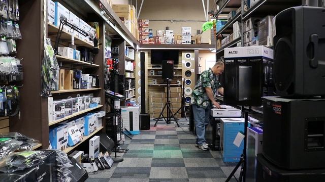 How Loud can you get the ALTO TS310 and is it Right for YOU! смотреть онлайн