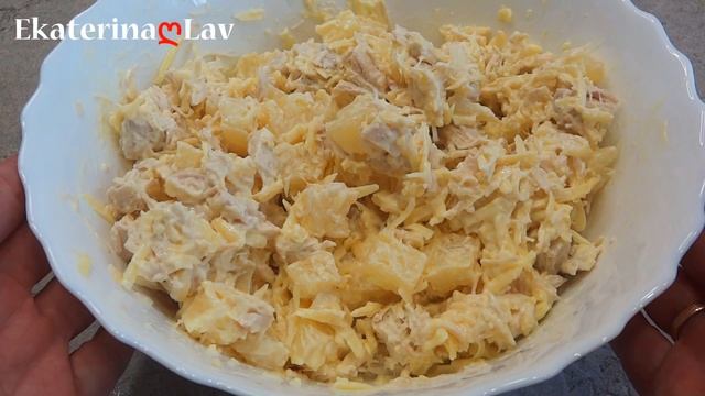 Любимый САЛАТ "ДАМСКИЙ" с курицей и ананасом понравится не только дамам! Салаты на праздничный стол смотреть онлайн