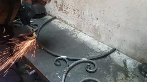 Мангал из профильной трубы _ Мангал с подказанником.
г. Альметьевск
