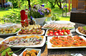 Дачное застолье