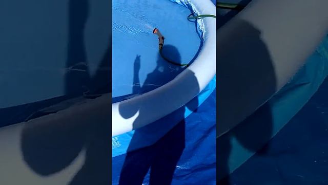 ПРИКОЛЫ В БАССЕЙНАХ Bestway Fast Set! (Только надувные бассейны) смотреть онлайн