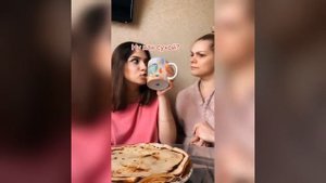 А чай сухой  Ну да, сухой   Блины ели  Их тоже было мало   #TikTok  #послышалось