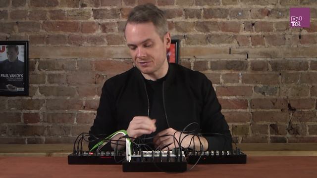 Korg Volca Mix | First Look смотреть онлайн
