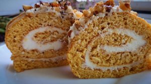 Рулет к чаю за полчаса. Мягкий, ароматный! Простой крем, который смешиваю вилкой. Получается густой!