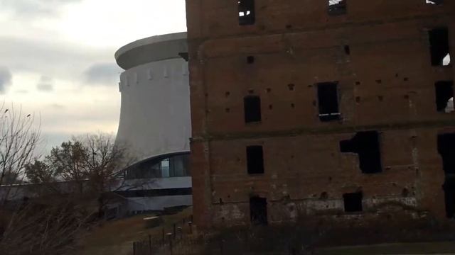 Третий день в Волгограде. Немного таксую, гуляю по городу. Дом Павлова. Яндекс такси в Волгограде. смотреть онлайн