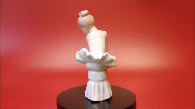 Фарфоровые статуэтки Юных балерин / П. И. Чайковский - Вальс цветов
