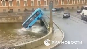 Иван Волчек: трагедию с упавшим в Мойку автобусом мог предотвратить тахограф