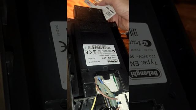Как разобрать капсульную кофемашину Delonghi EN 165 B. смотреть онлайн