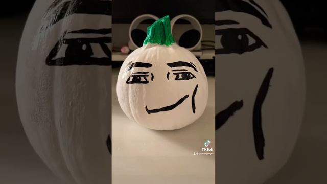 Roblox man Face Pumpkin ?