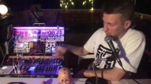 Собери сам: как работают модульные синтезаторы // Wyro