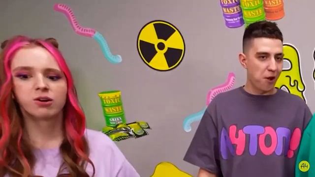 Едим САМЫЕ КИСЛЫЕ КОНФЕТЫ в мире ! смотреть онлайн