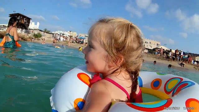 Настя и Миша на море. Пляж. Лайк Настя. Like Nastya.