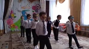 Танец бизнесменов