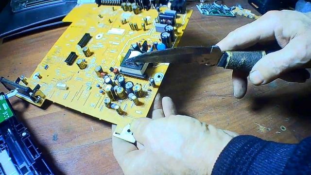 Разбираю на запчвсти CD DVD Player Panasonic. смотреть онлайн